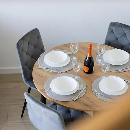 Dwupoziomowy 17 Apartment Rewal