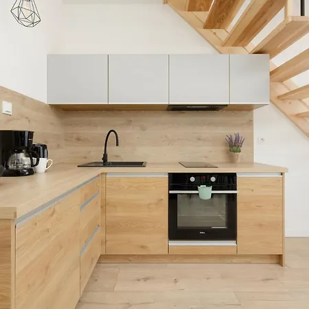 Dwupoziomowy 17 * Rewal